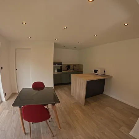 La Dependance D'en Face Frühstückspension Huppy