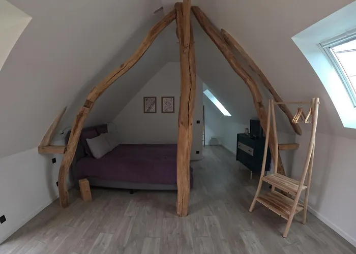 La Dependance D'en Face Huppy